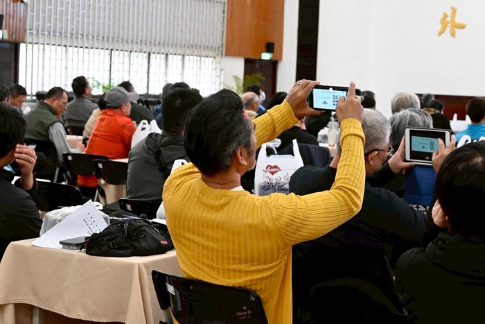 本校114學年第2學期教師官座談會暨分科研習會於115年2月25日召開，會議由校長主持，並邀請蔡宇哲博士蒞校演講。圖片