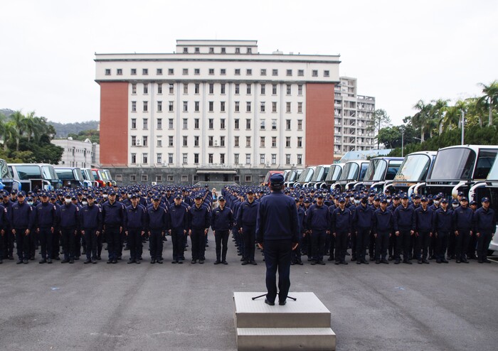 專43期115年寒假實習於115年1月19日出發，由校長親自訓勉學生。圖片