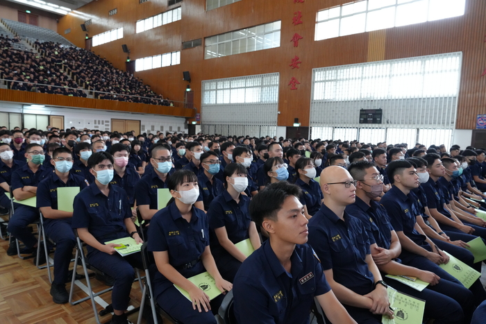 本校專44期暑假實習說明會於115年6月8日假大禮堂舉行，會議由校長主持。圖片