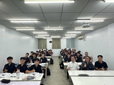 教育長率員至中華航業人員訓練中心訪視專44期海巡科學生圖片